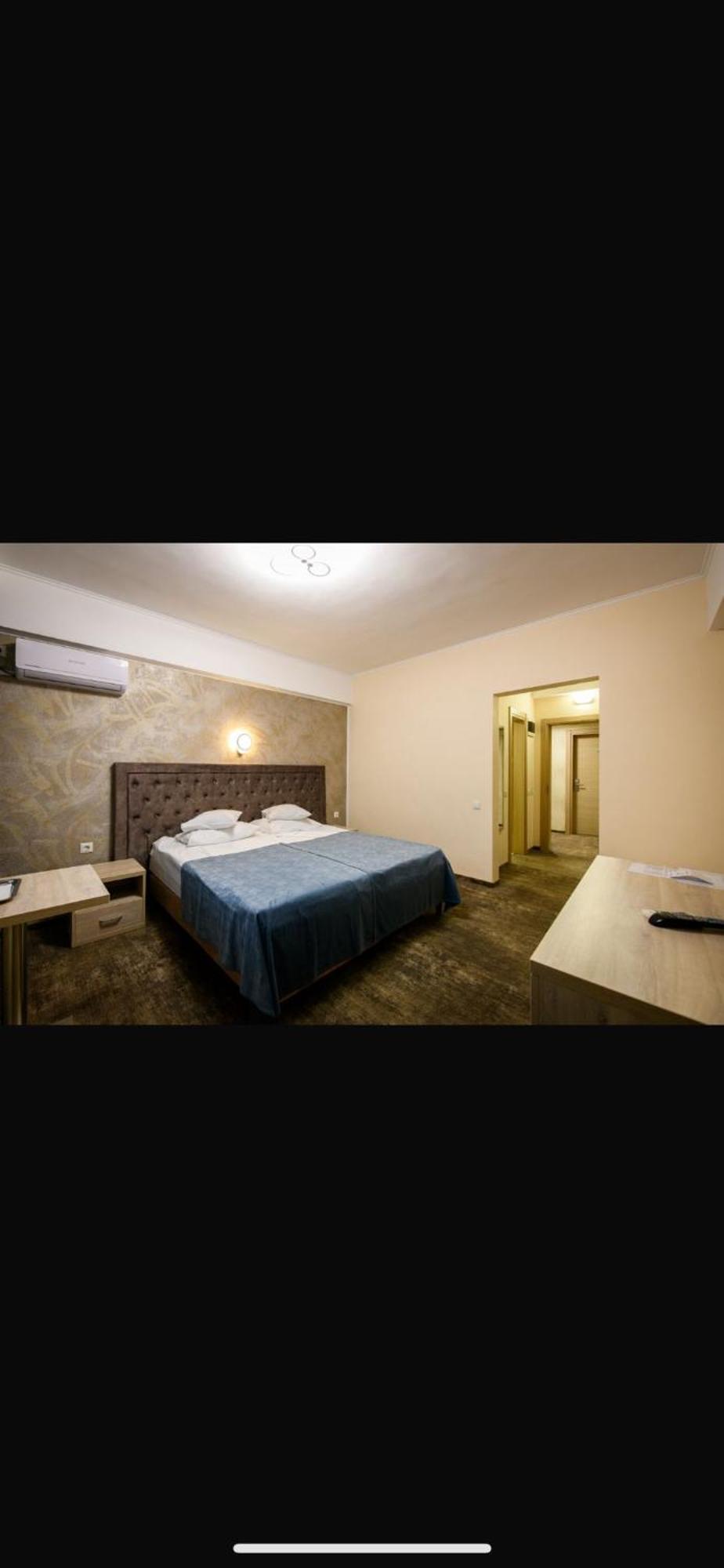 Hotel Tiara Ploiesti Luaran gambar
